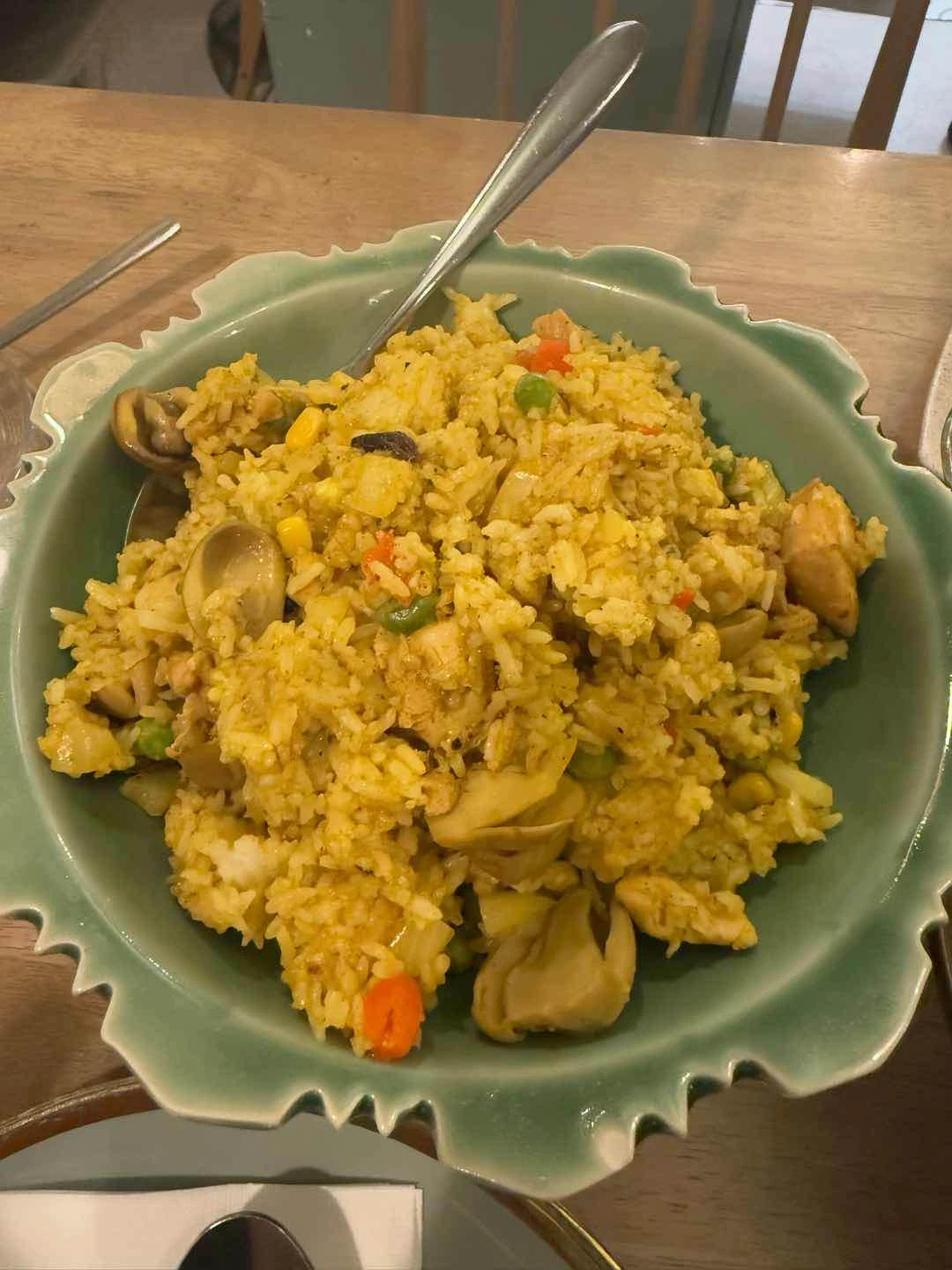 Pineapple Fried Rice - (4.5/5)