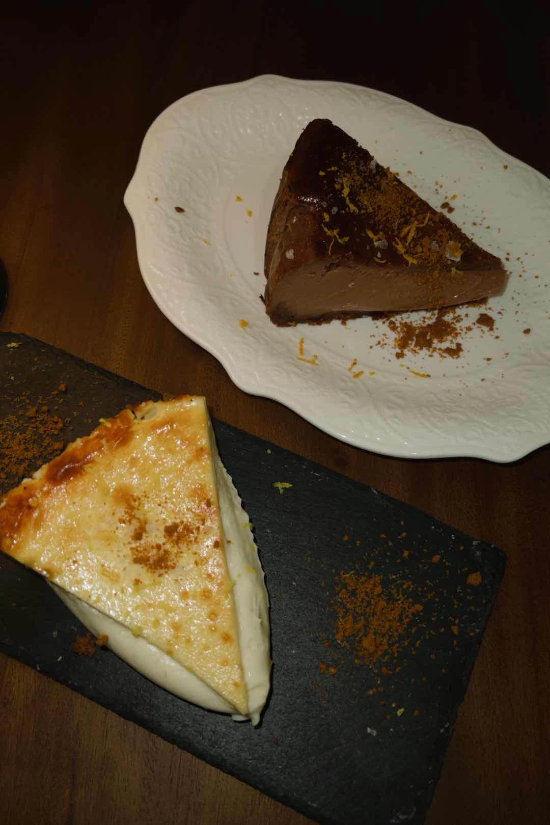 signature cheesecake & chocolate cheesecake