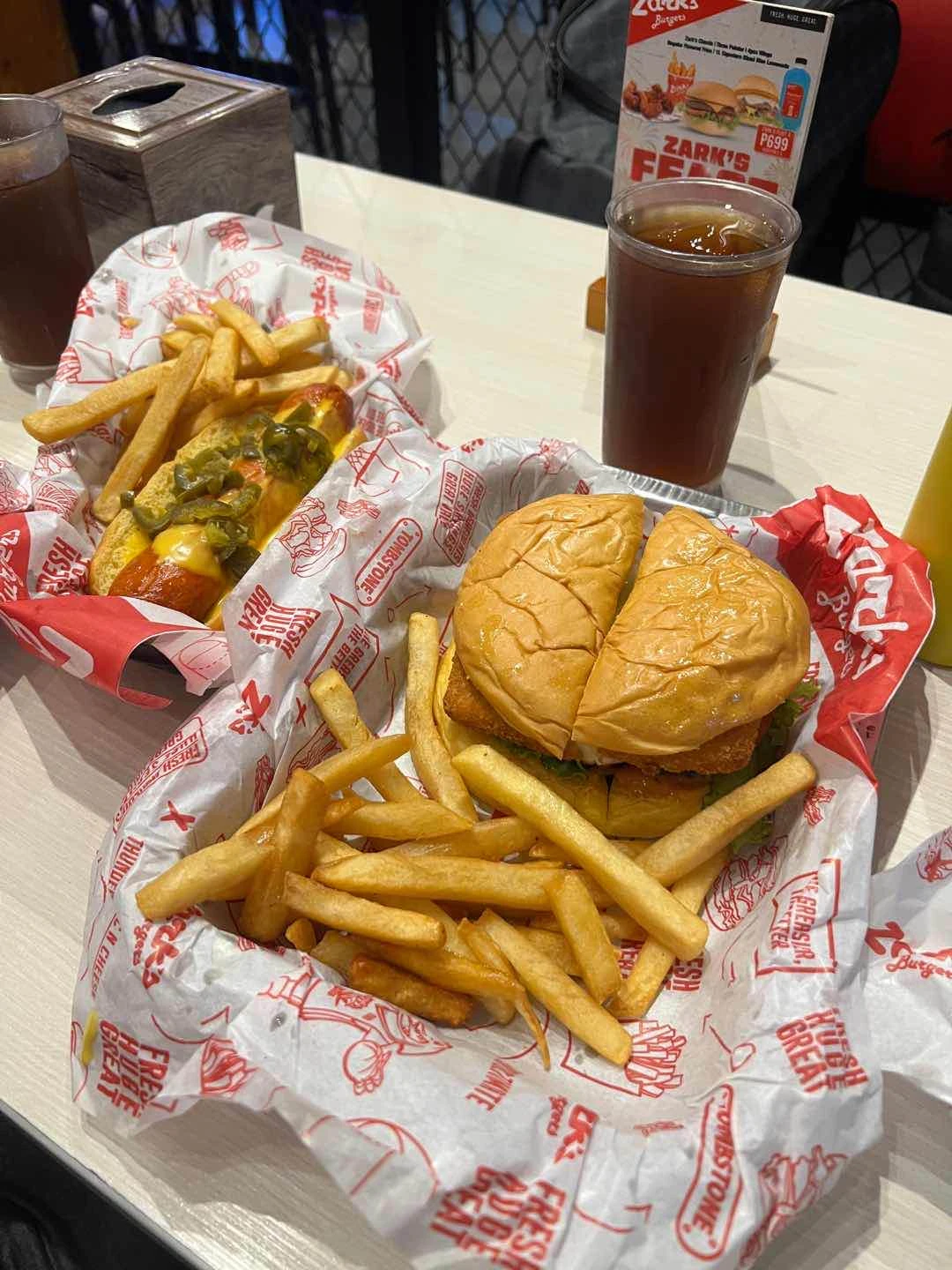 Cheesy Jalapeno Dawgs Meal & Mozza Crunch Burger Meal
