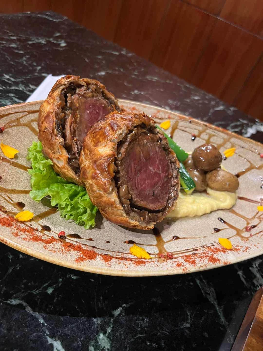 Angus Beef Wellington