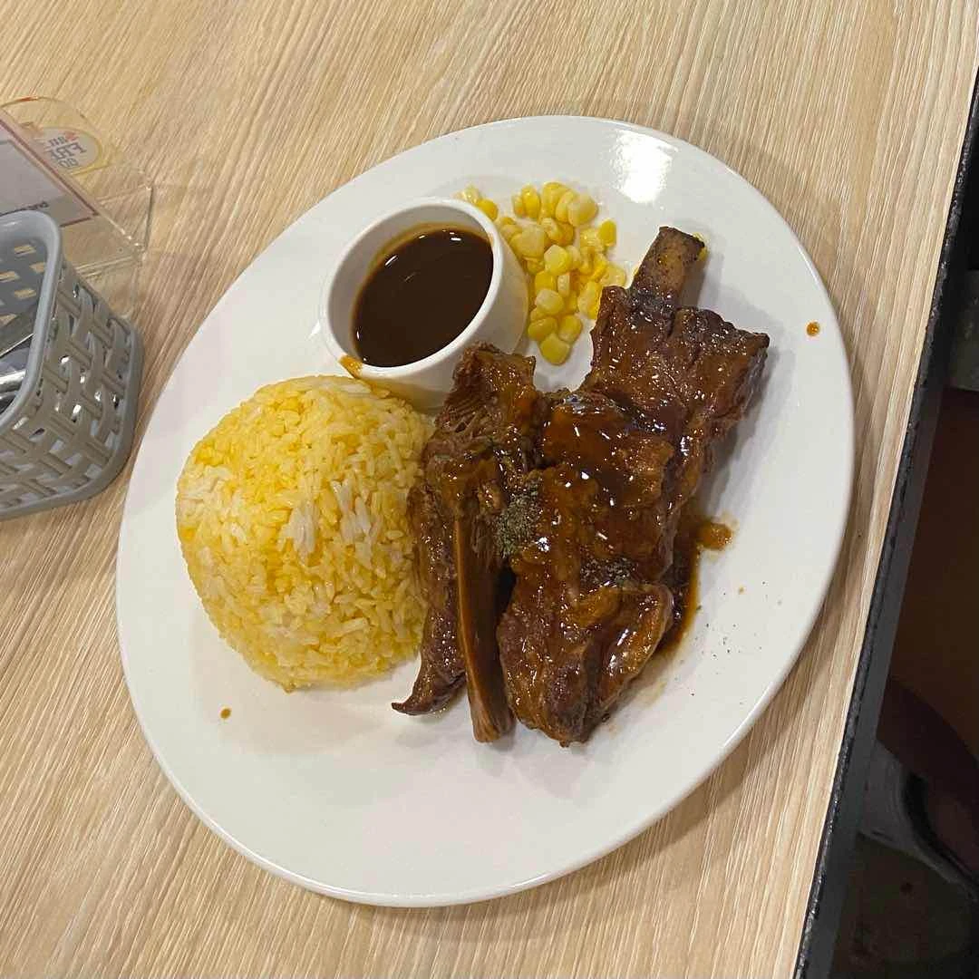 Ribs w rice
