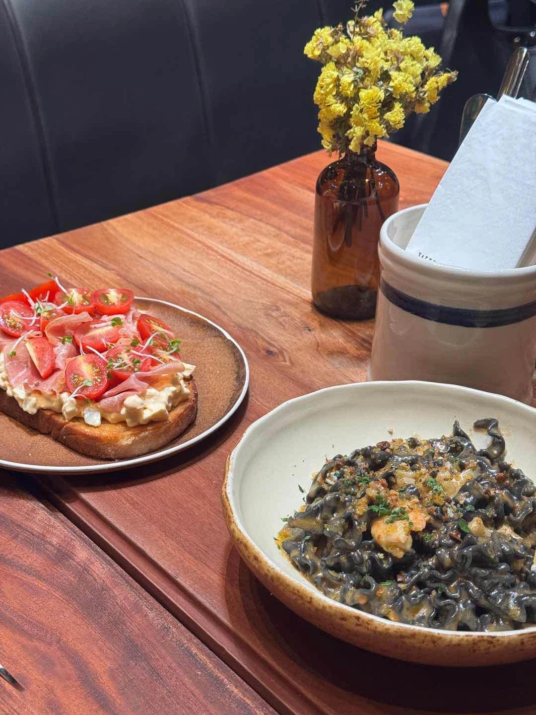 Tartine & Pasta