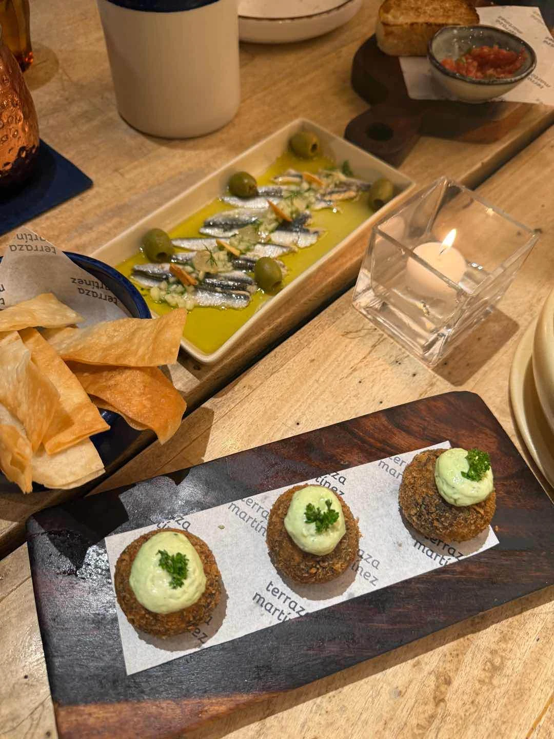 croquetas de calamares and boquerones of Terraza Martinez