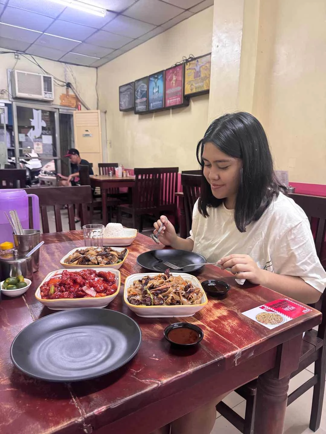 Beef Hofan, Sweet and Sour Pork and 3 Kinds of Mushrooms with Vegetables