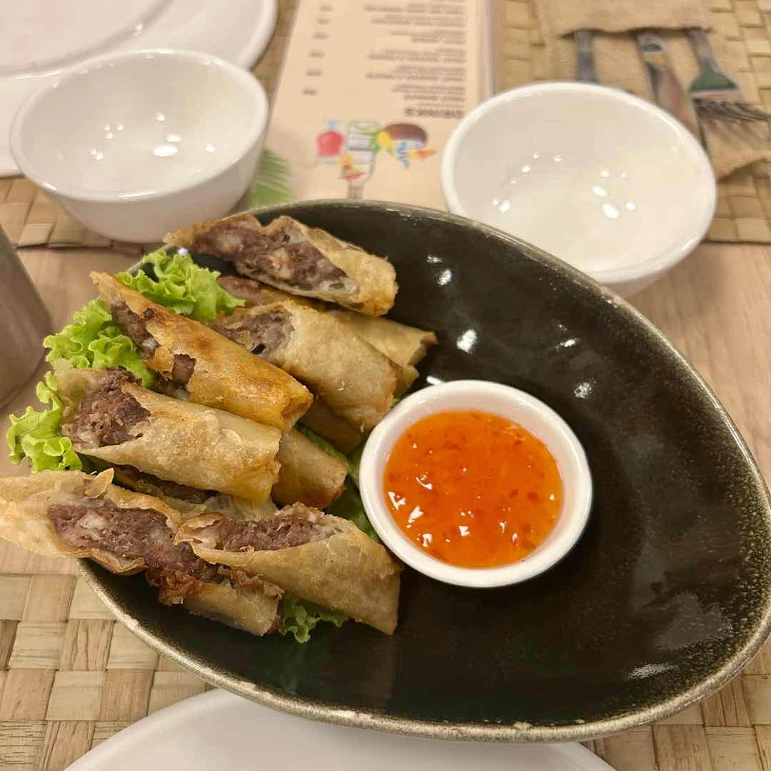 Filipino spring rolls