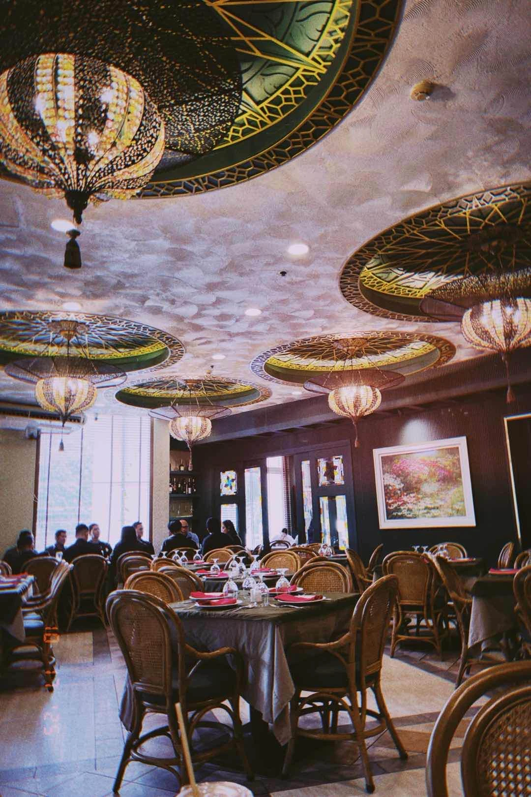 Ambiance of Hossein's Greenbelt