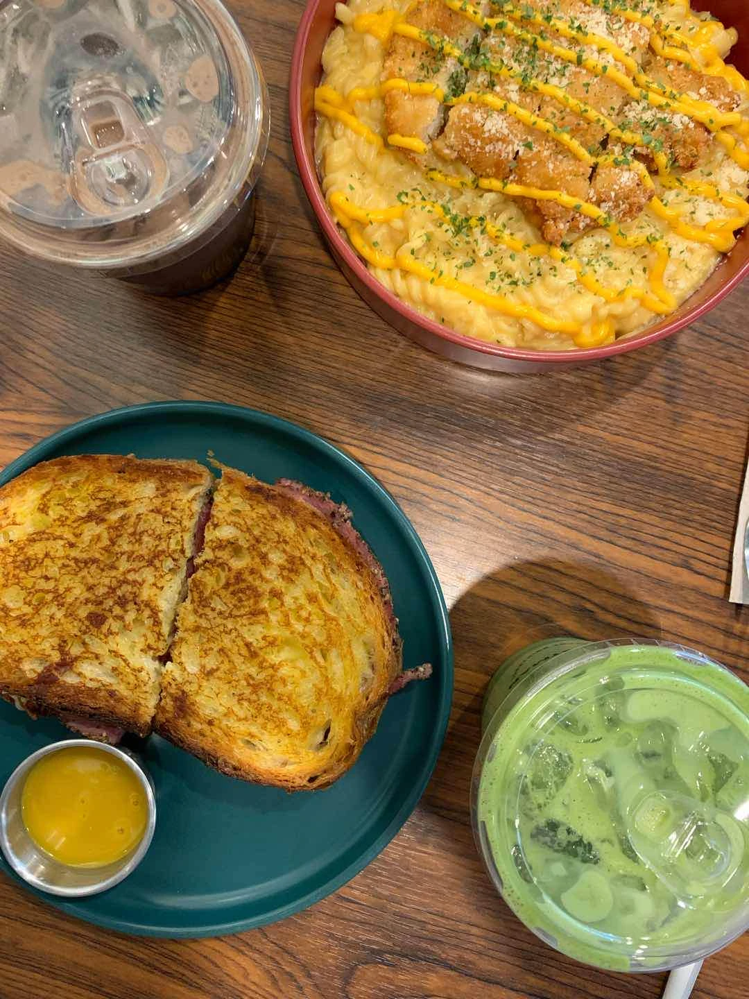 deli pastrami, mac and chicken, iced matcha, iced chocolate