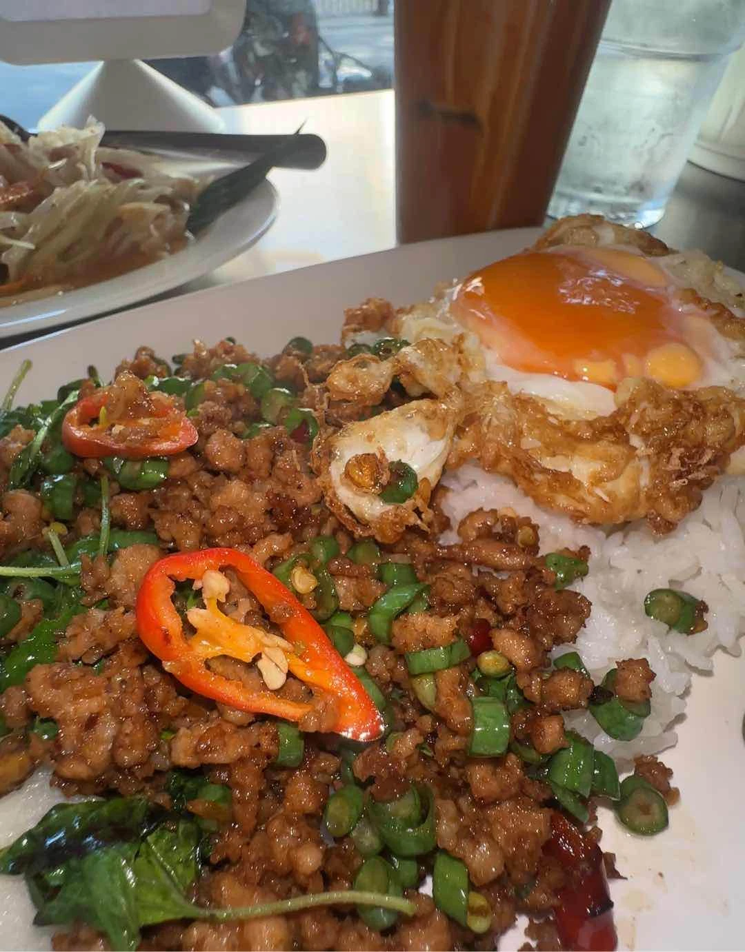 chicken krapow