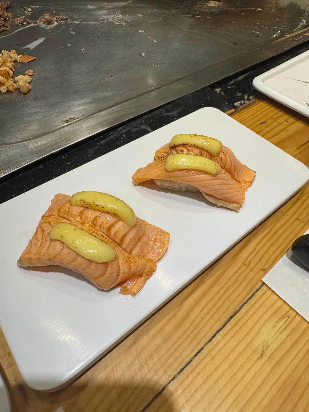 Smoked Salmon Nigir