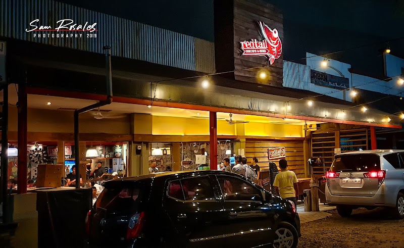 Review Photo of Red Tail