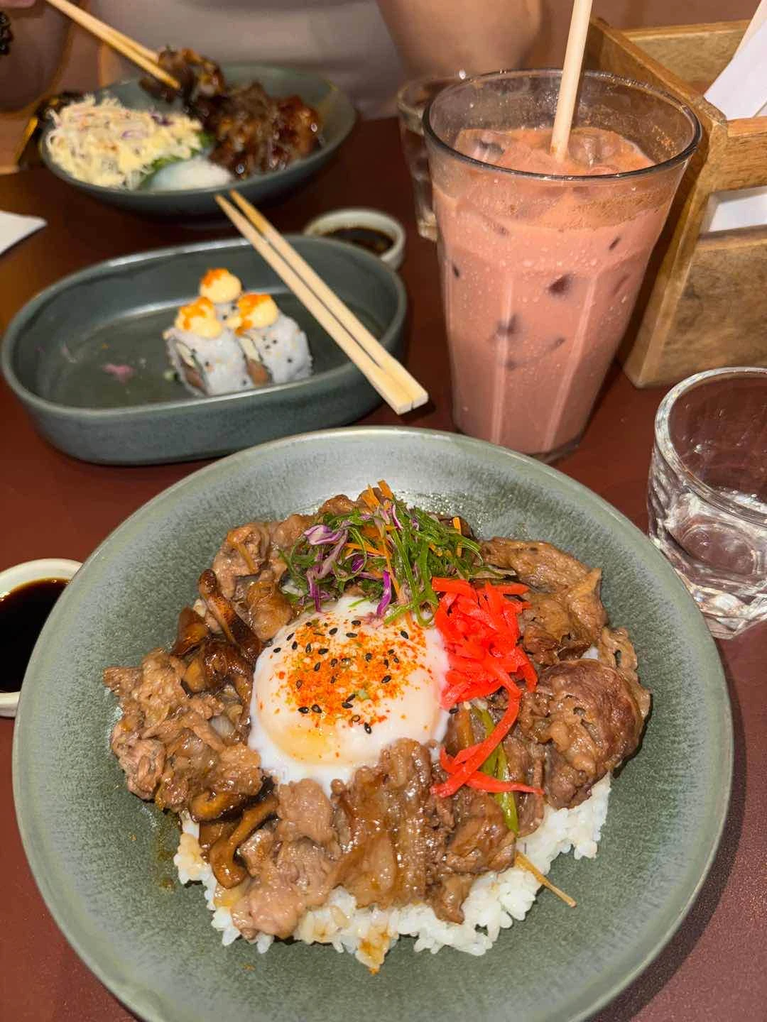 beef bowl + pink horchata