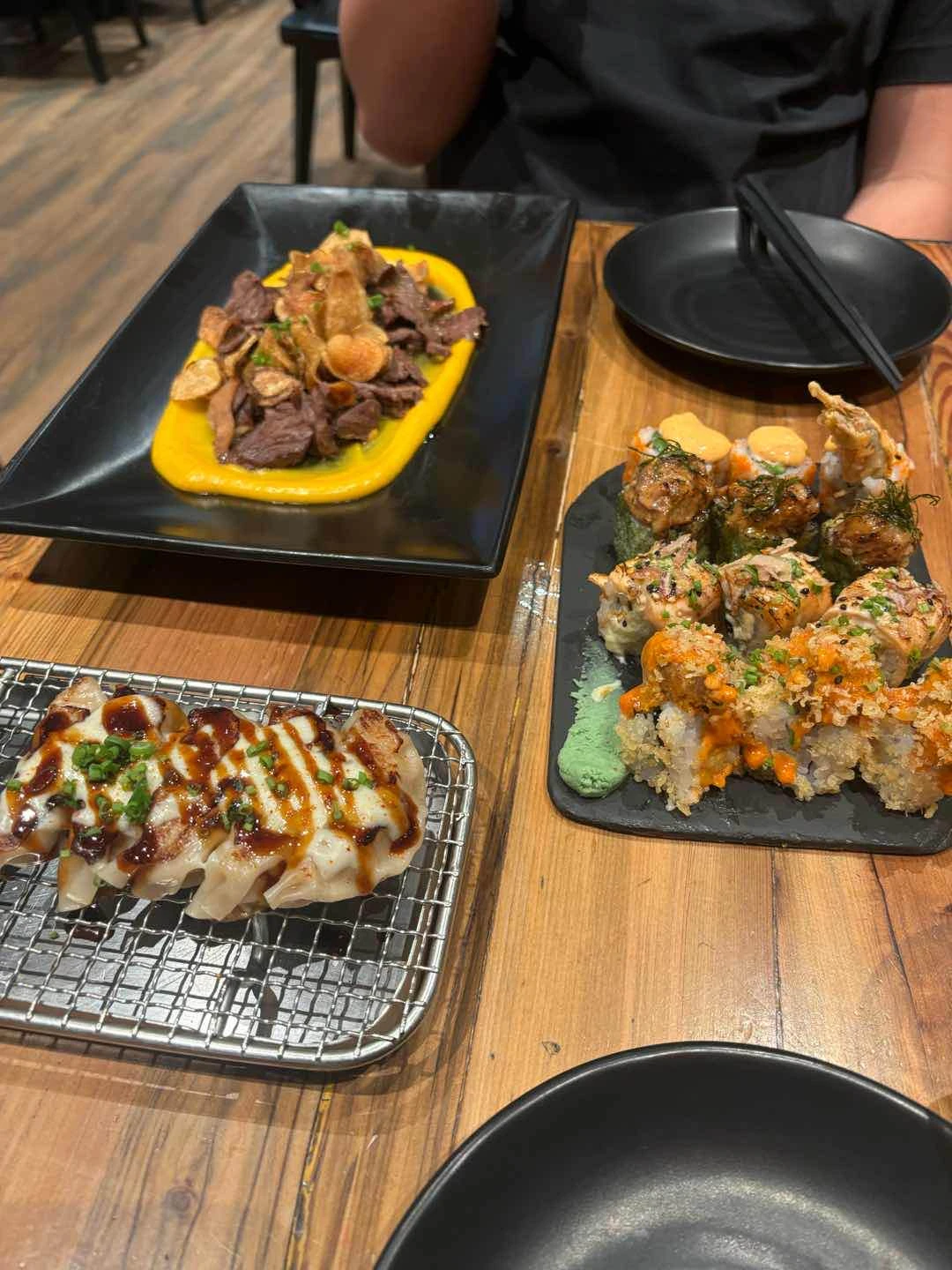 steak, gyoza, platter