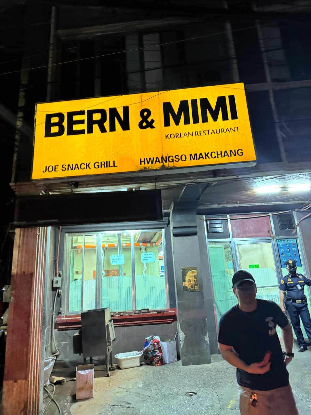 Ambiance of Bern & Mimi (Joe Snack Grill)