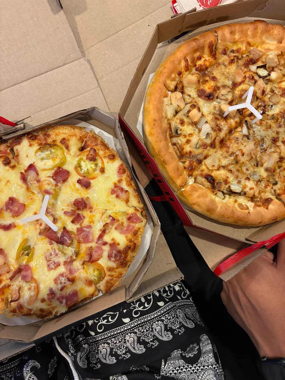 bacon margherita + stuffed crust bbq chicken