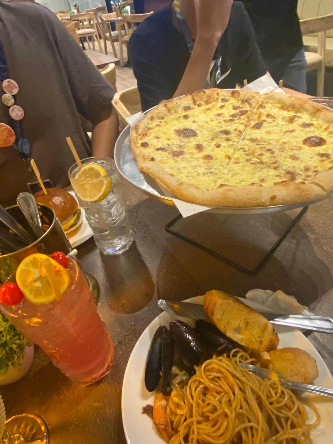 five cheese pizza and seafood aglio olio 