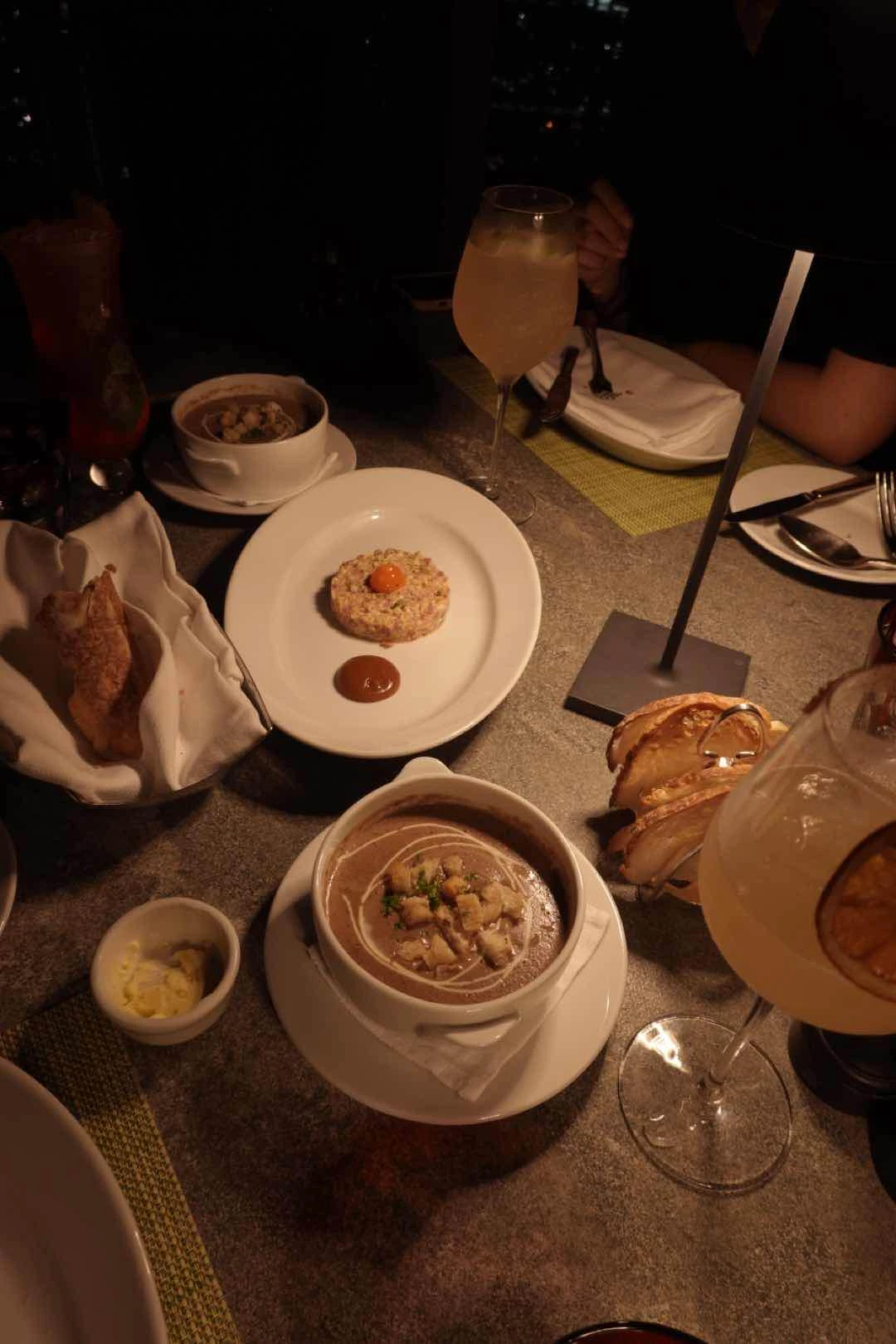 Mushroom soup & Tartare