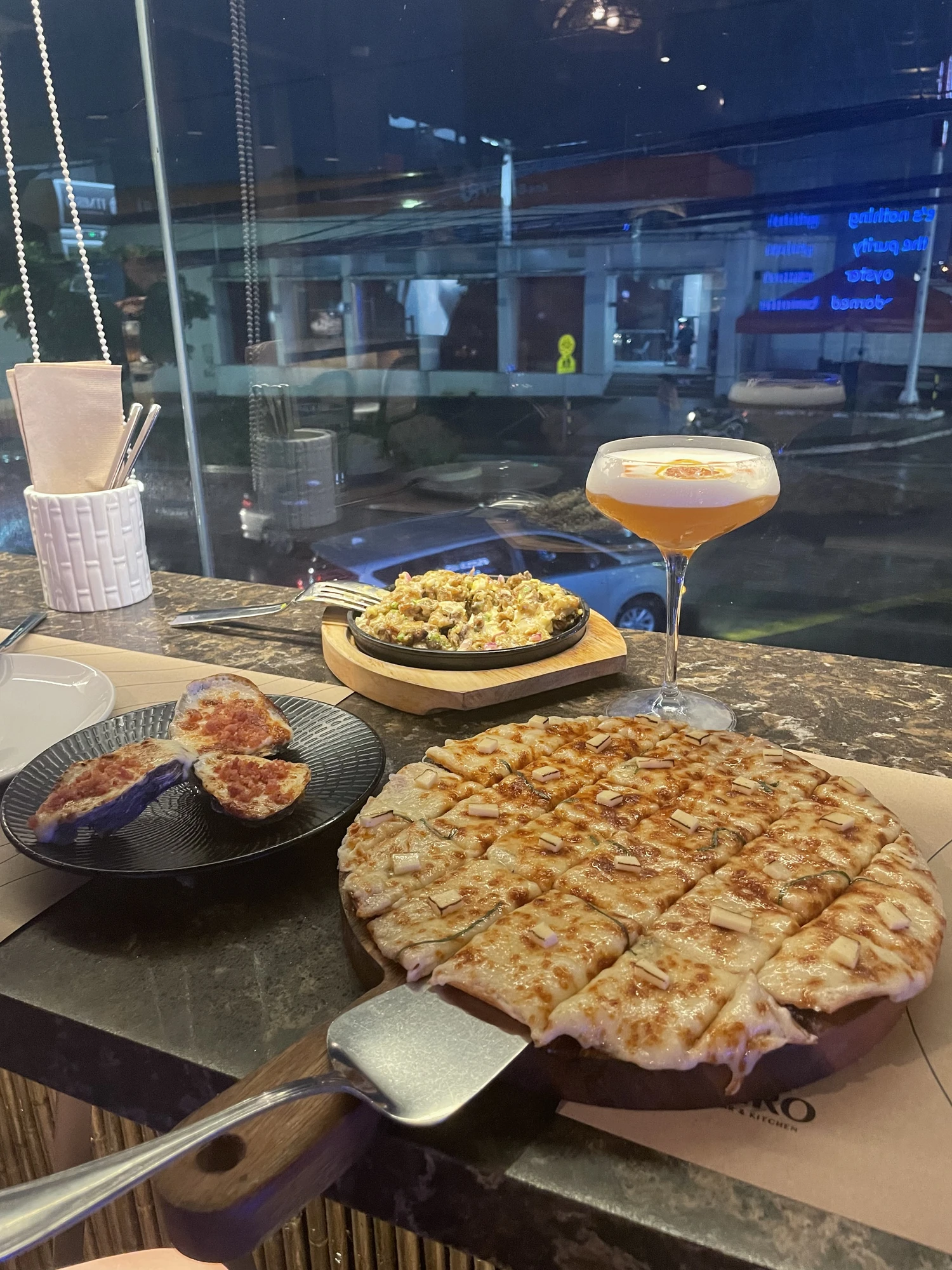 Itmiro Oyster Bar