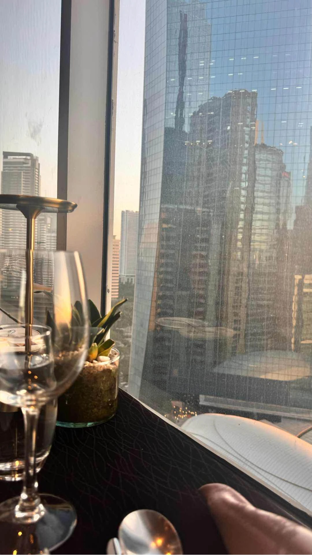 Ambiance and view was great 