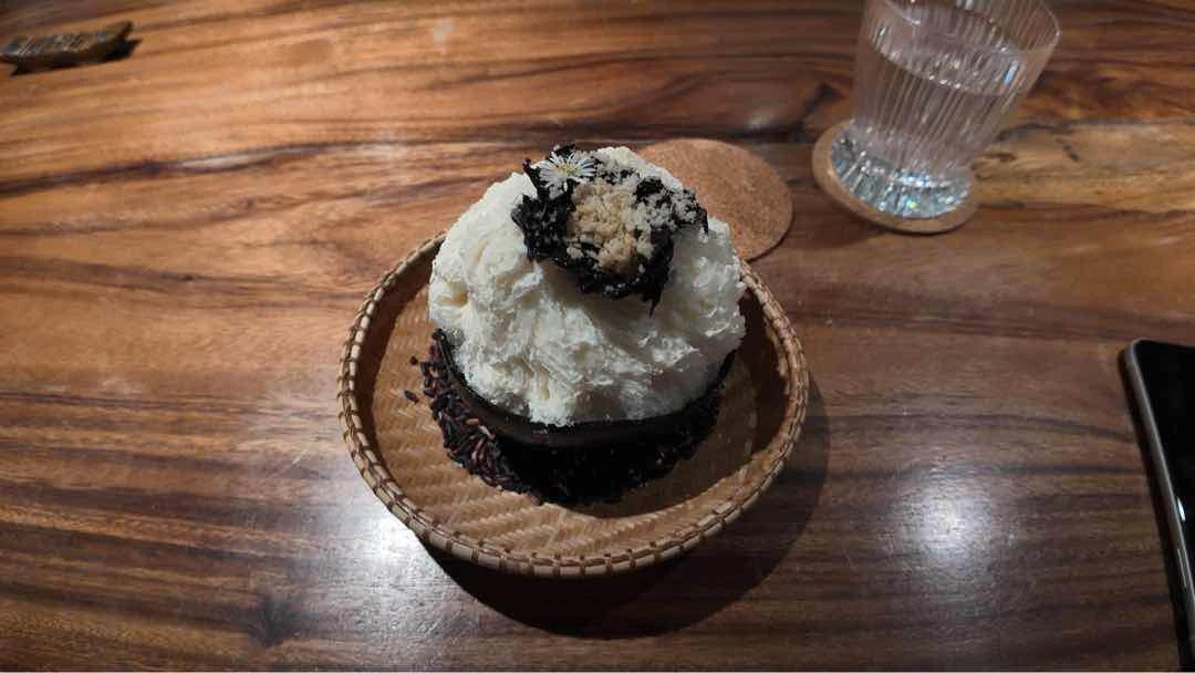 Shaved ice + asin tibuok of Toyo Eatery