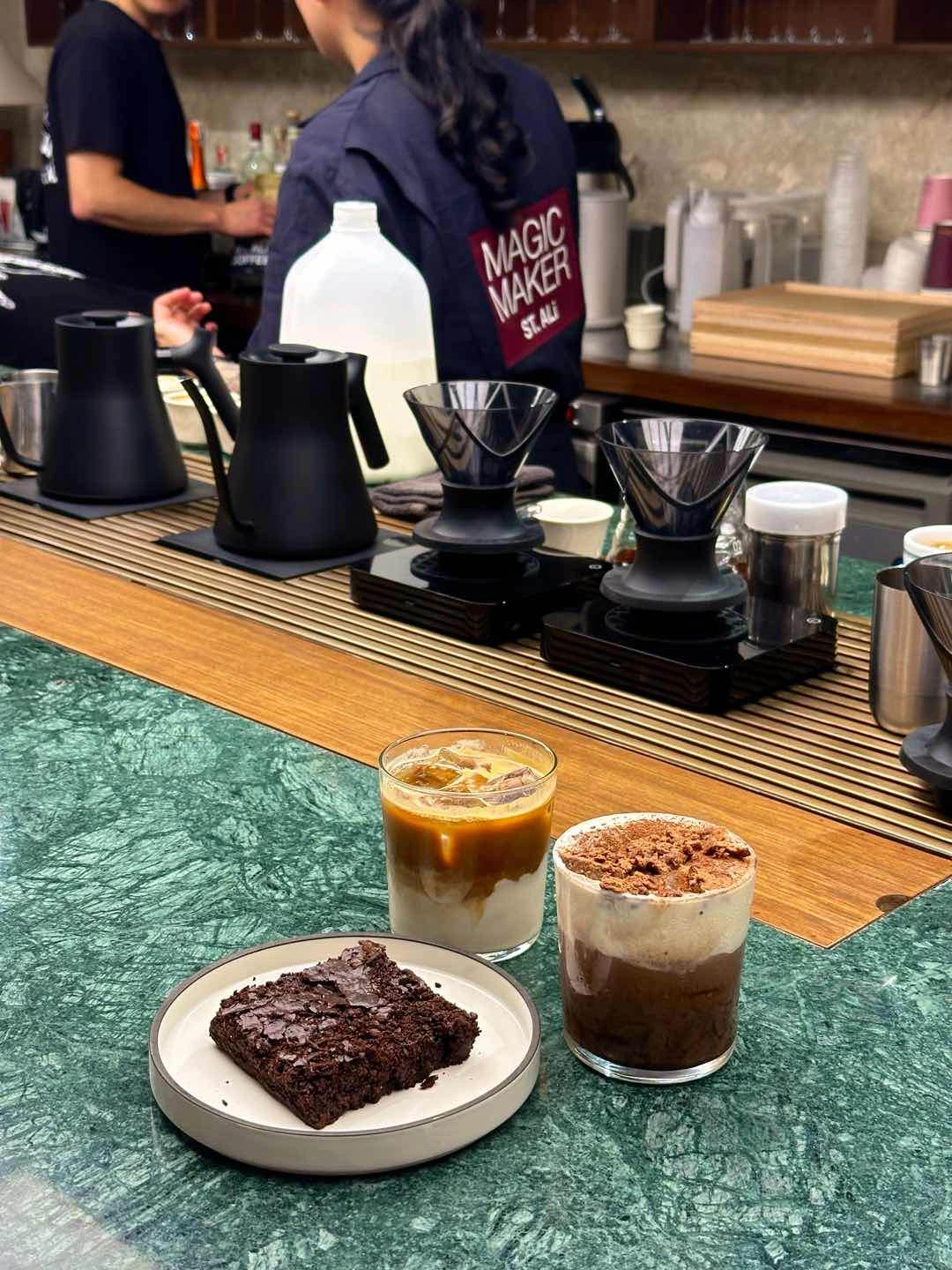 Tim Tam Coffee & Latte