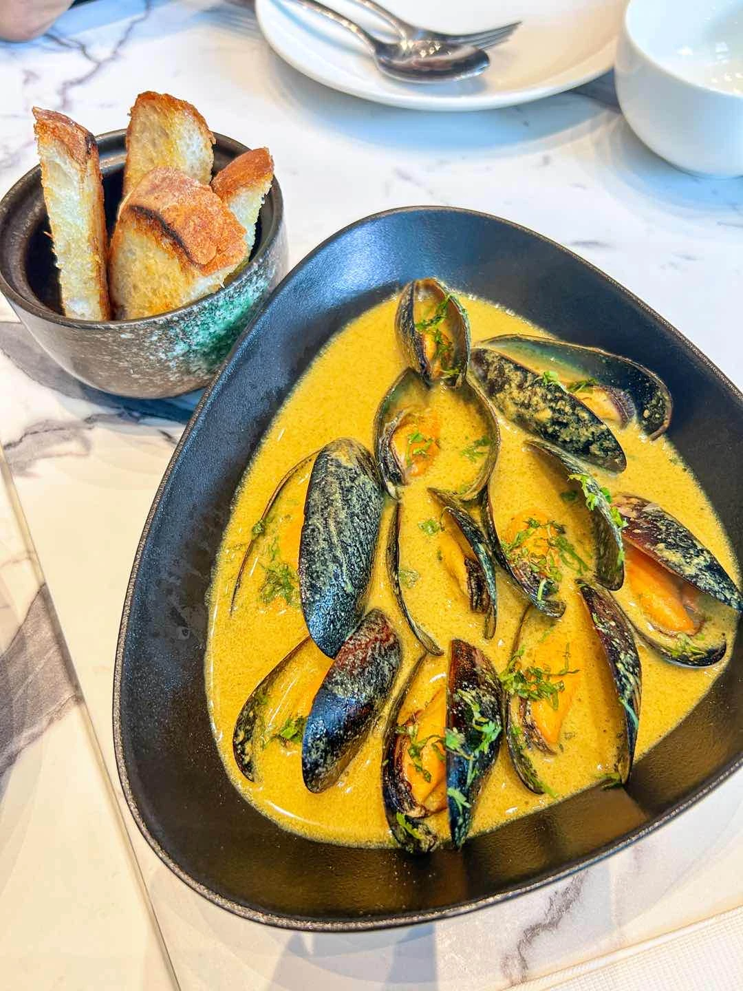 Laksa Mussels