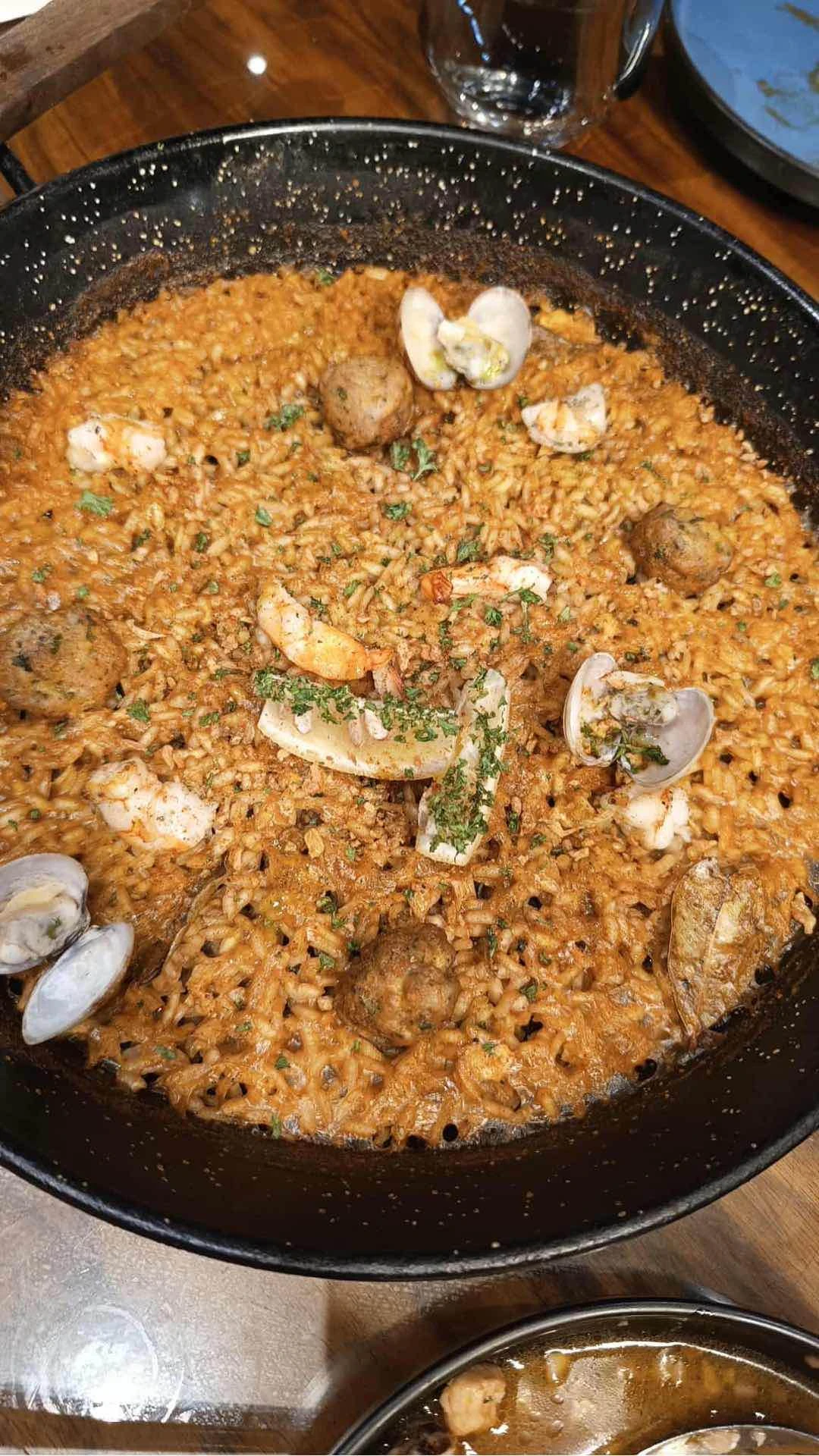 Paella Mars y Montana