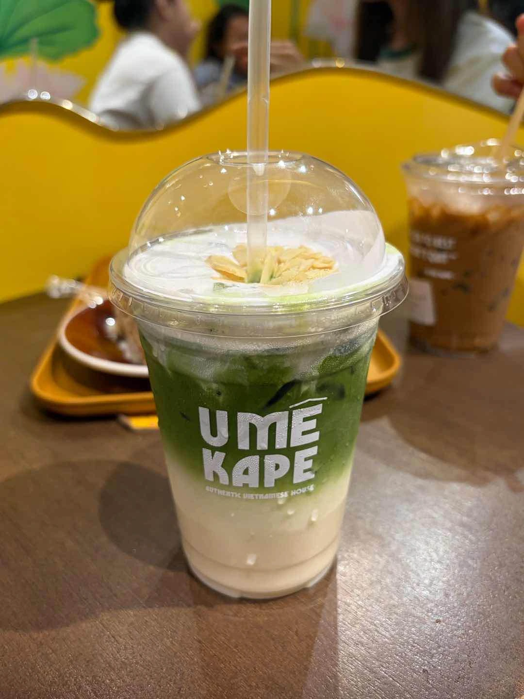 almond cream matcha latte