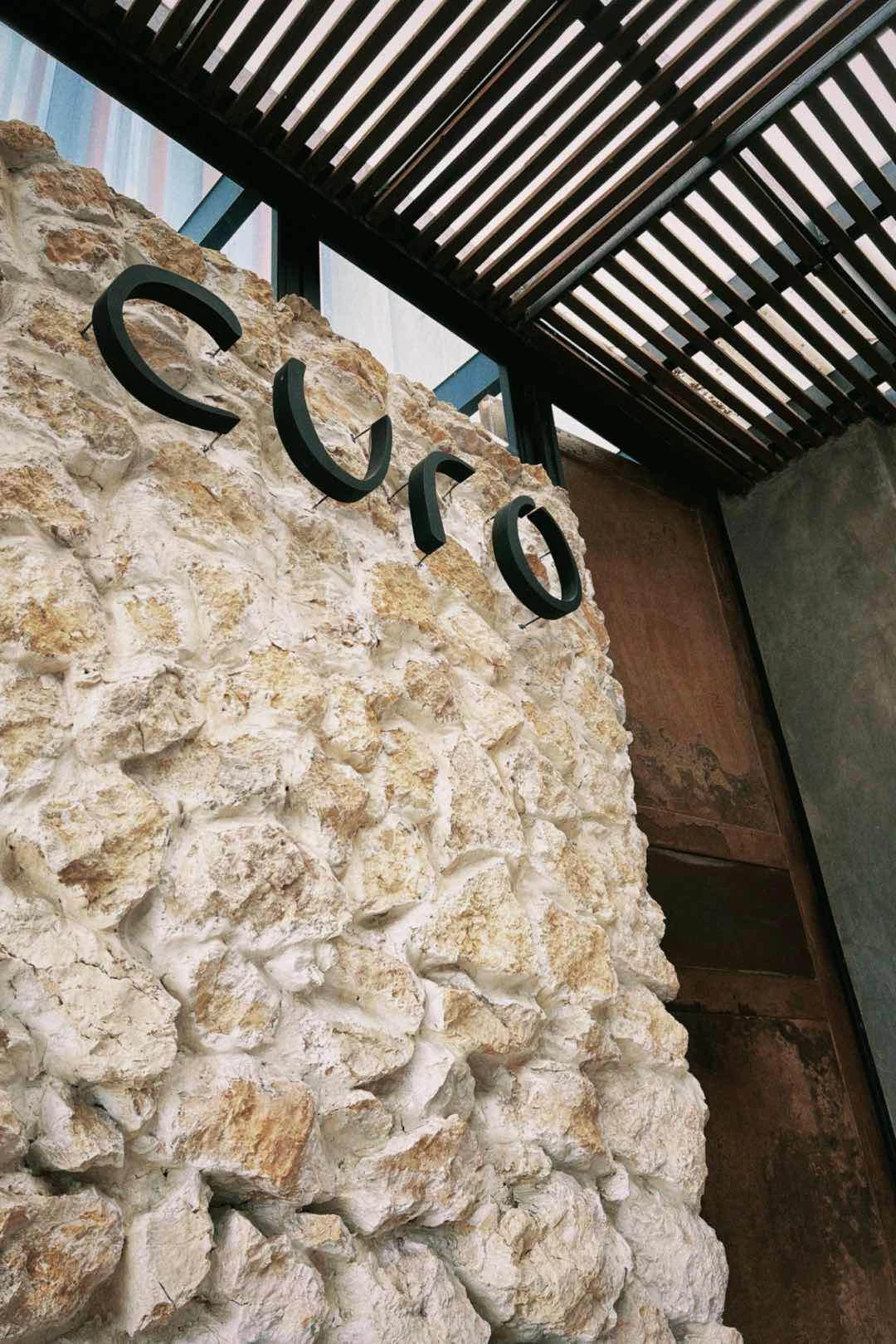 curo cafe/restau