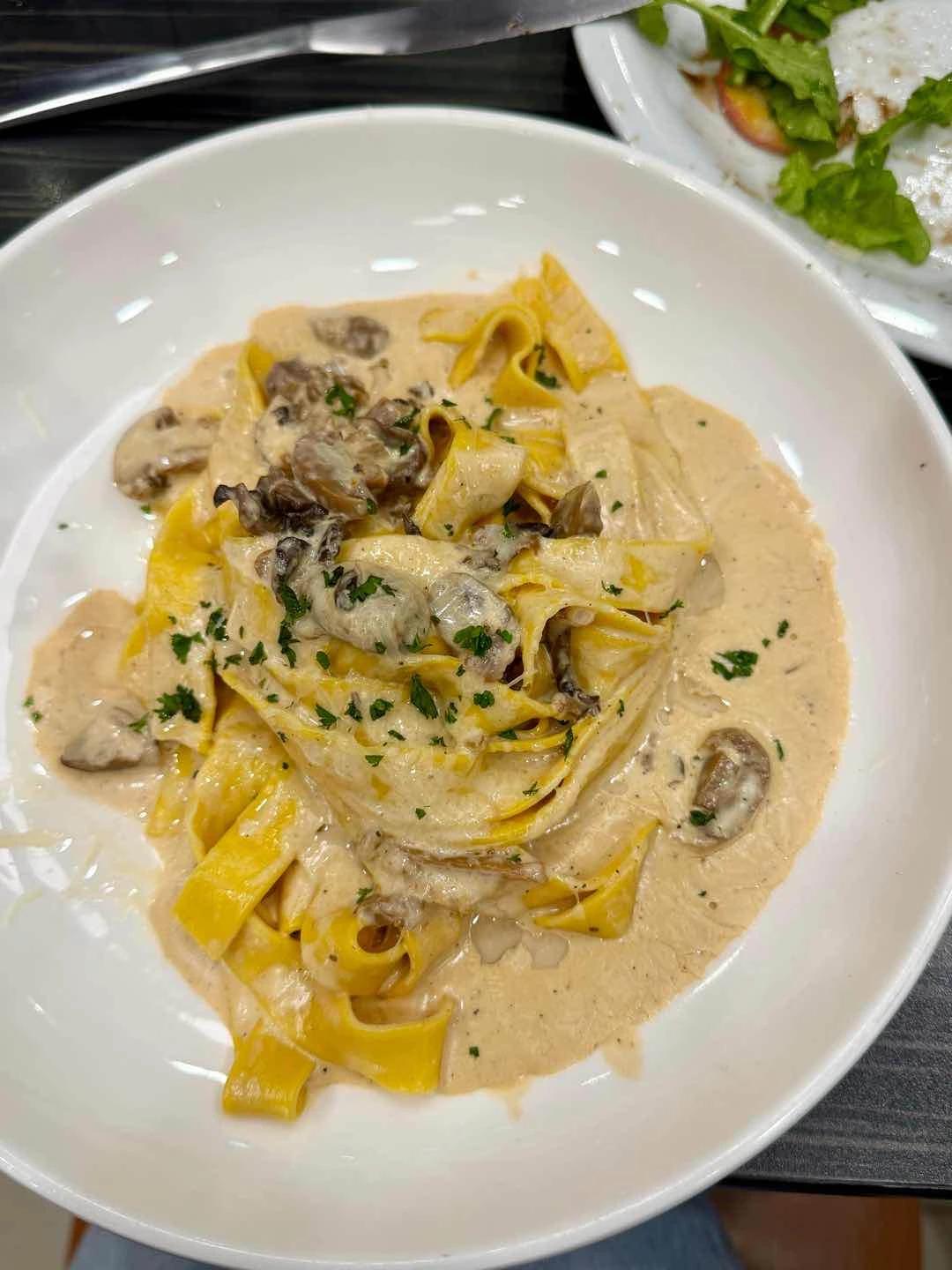Tagliatelle Mushroom Truffle of Va Bene Pasta Deli
