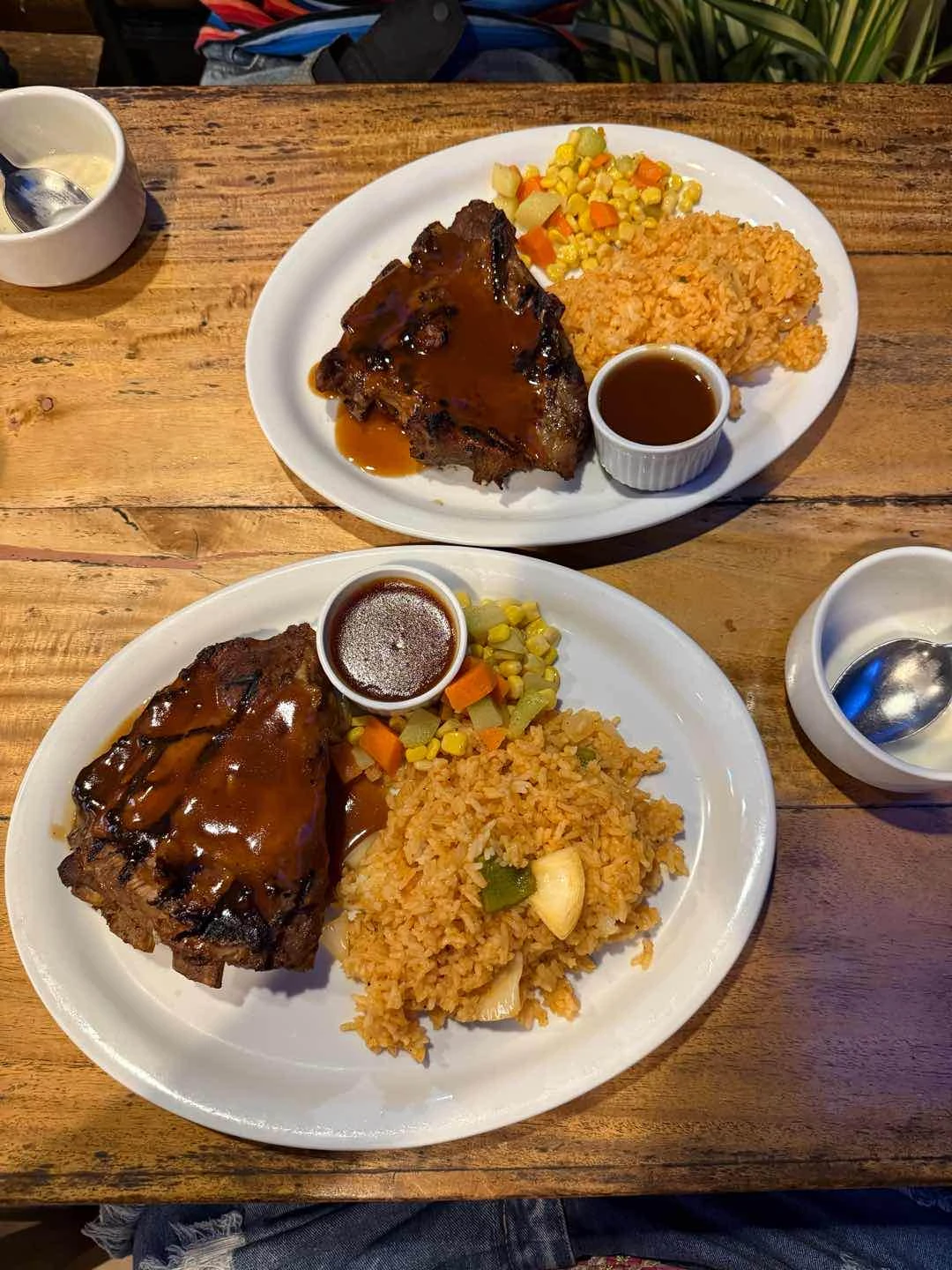 bbq pork ribs meal set 8 with iced tea drink and soop