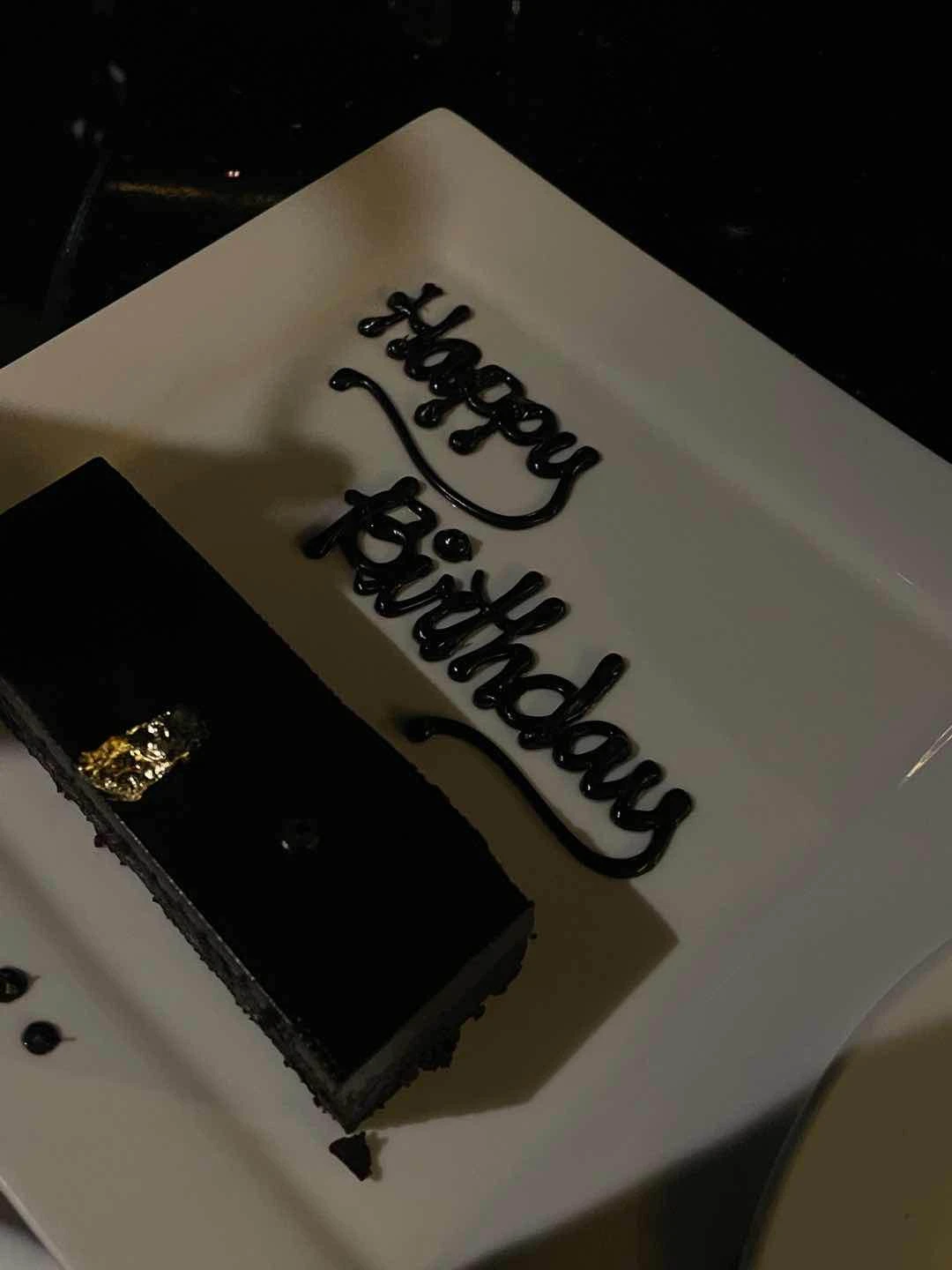 chocolate cake of The Penthouse 8747