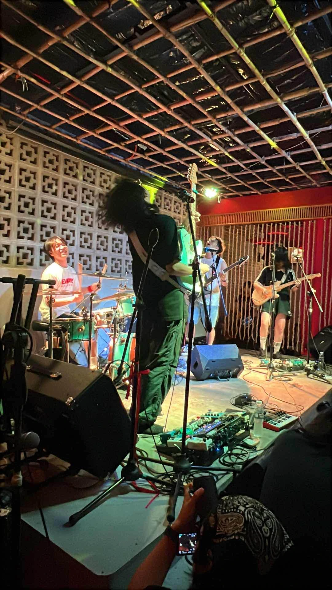 Dabda live in Manila