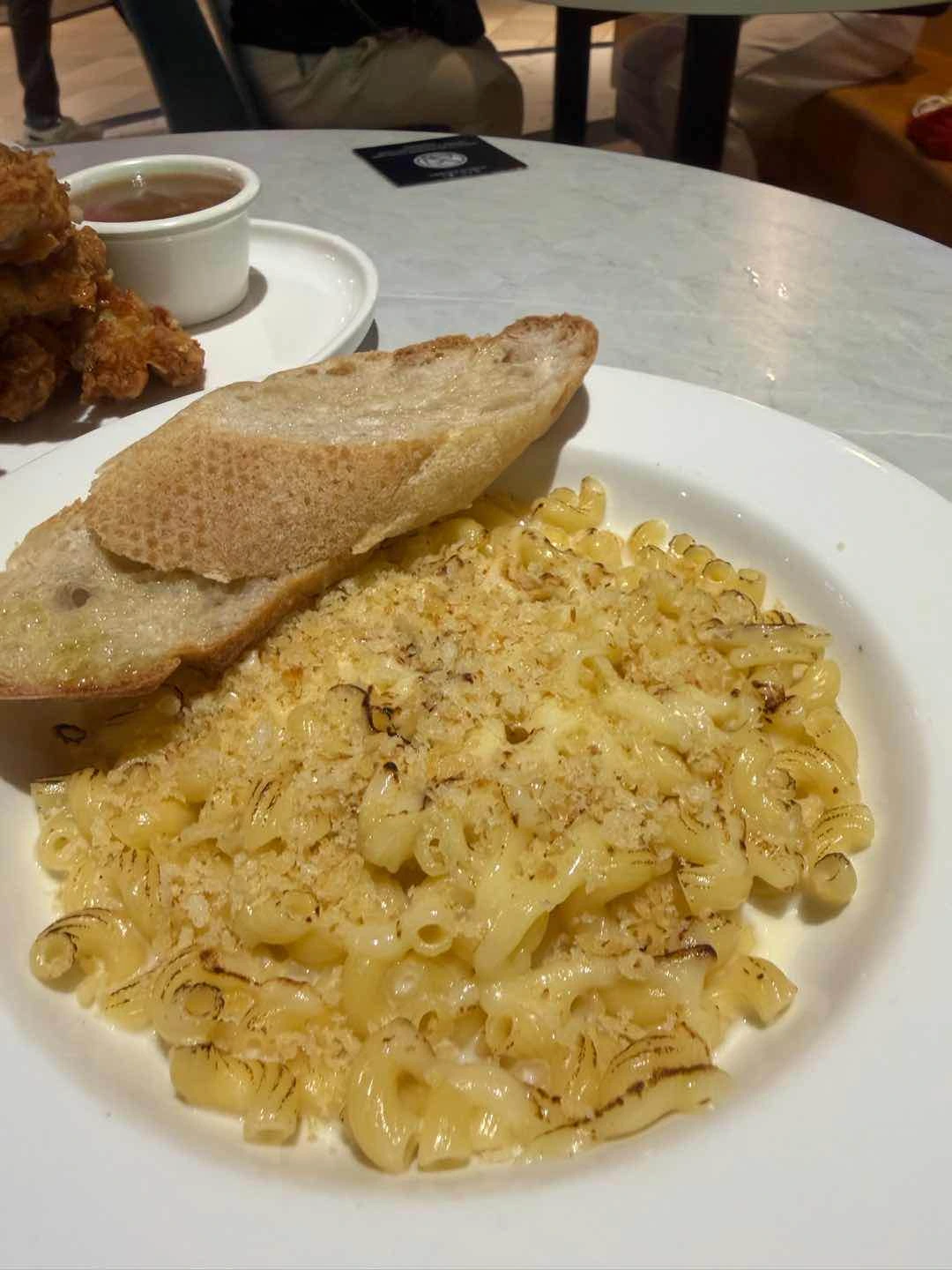 Holy Cheese Mac