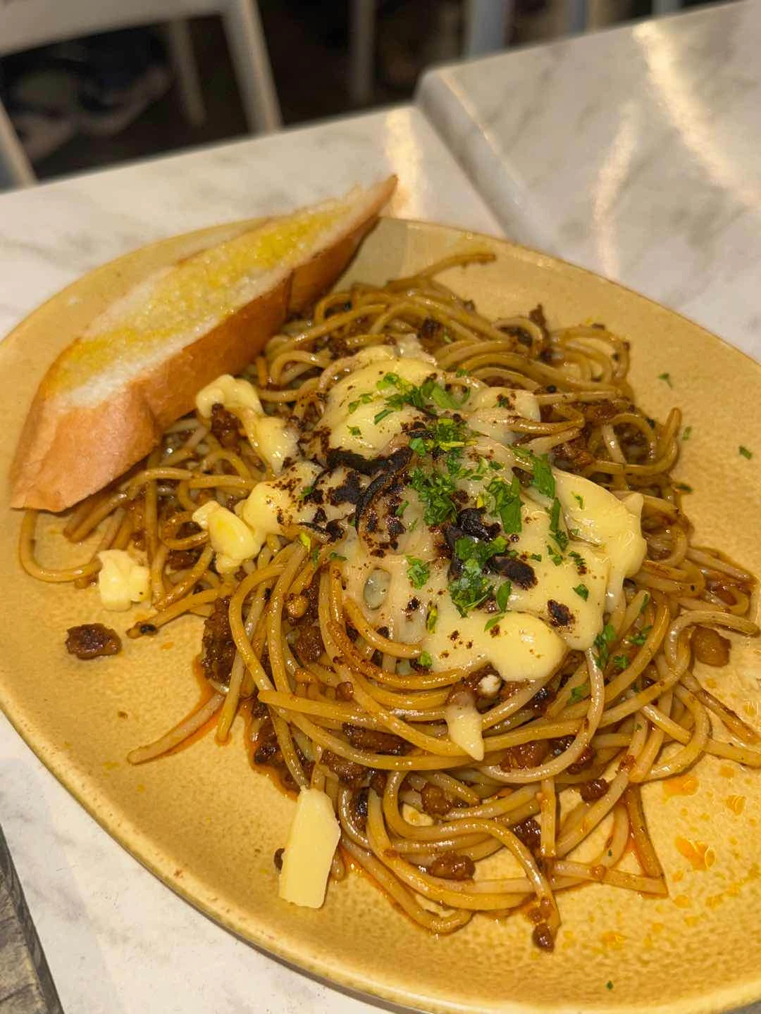 longganisa pasta of LOLA Cafe - Tomas Morato