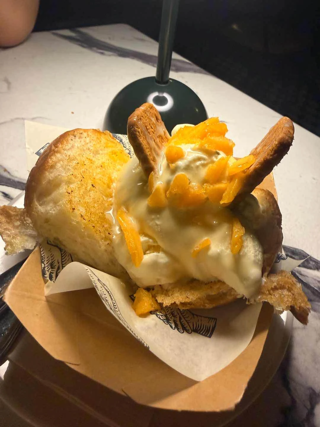 mango & biscoff of Scratch Burgers