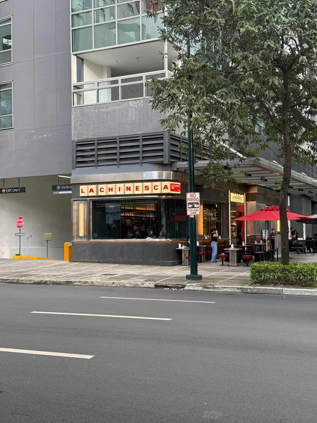 Ambiance of La Chinesca BGC