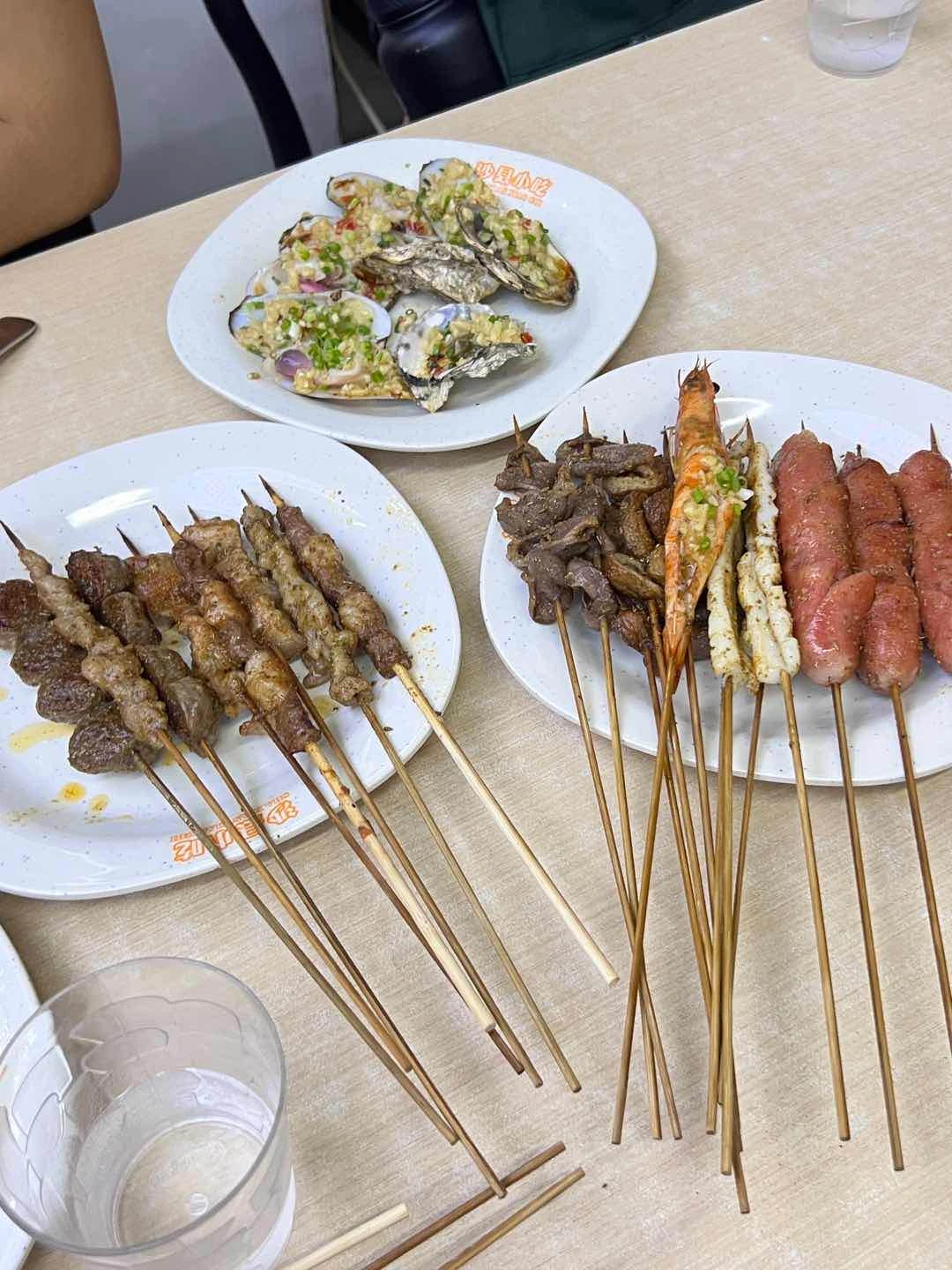 Shao kao selection were plenty. Meats were tender and flavorful. 