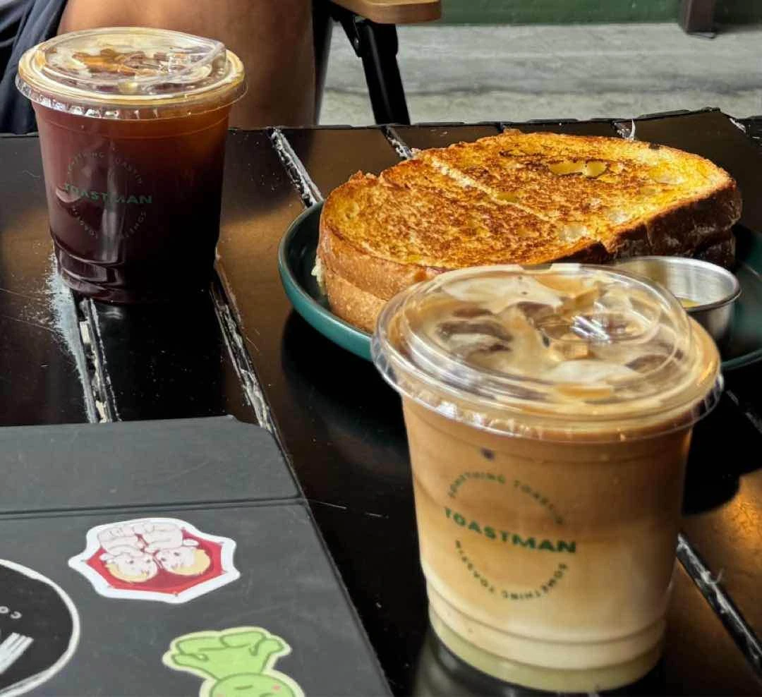 Deli pastrami, americano, spanish latte