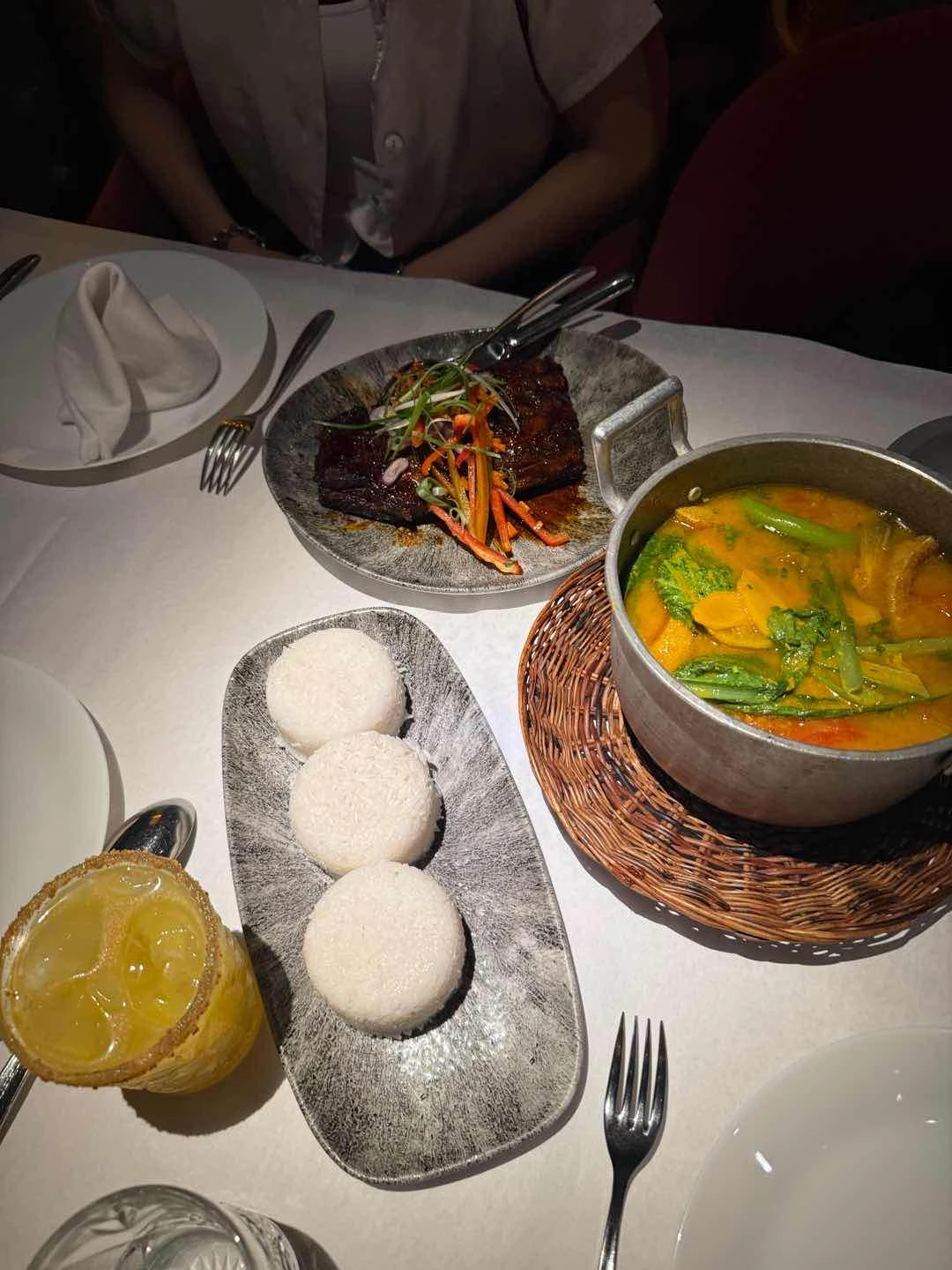 Charcoal grilled spareribs, Salmon sinigang of EMILIA, House of Filipino Food