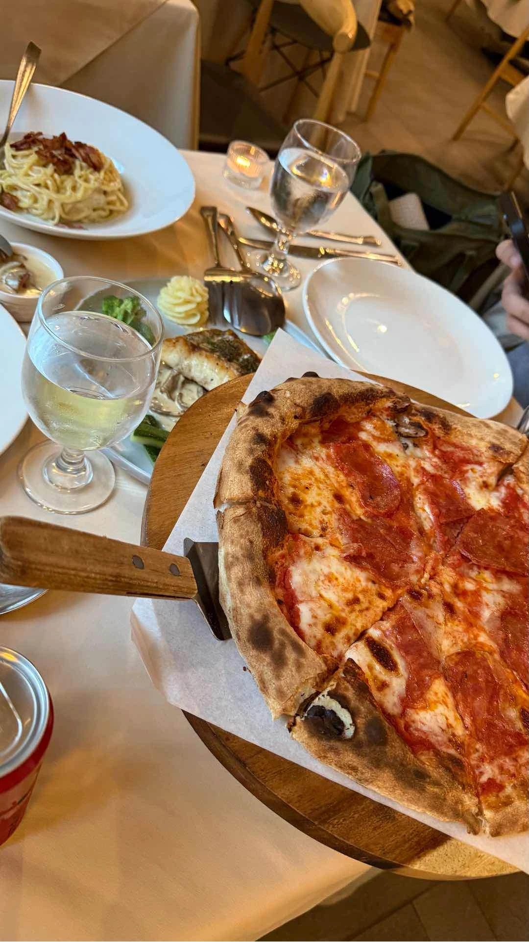 pizza, roasted perch, carbonara of Mangiamo Ristorante