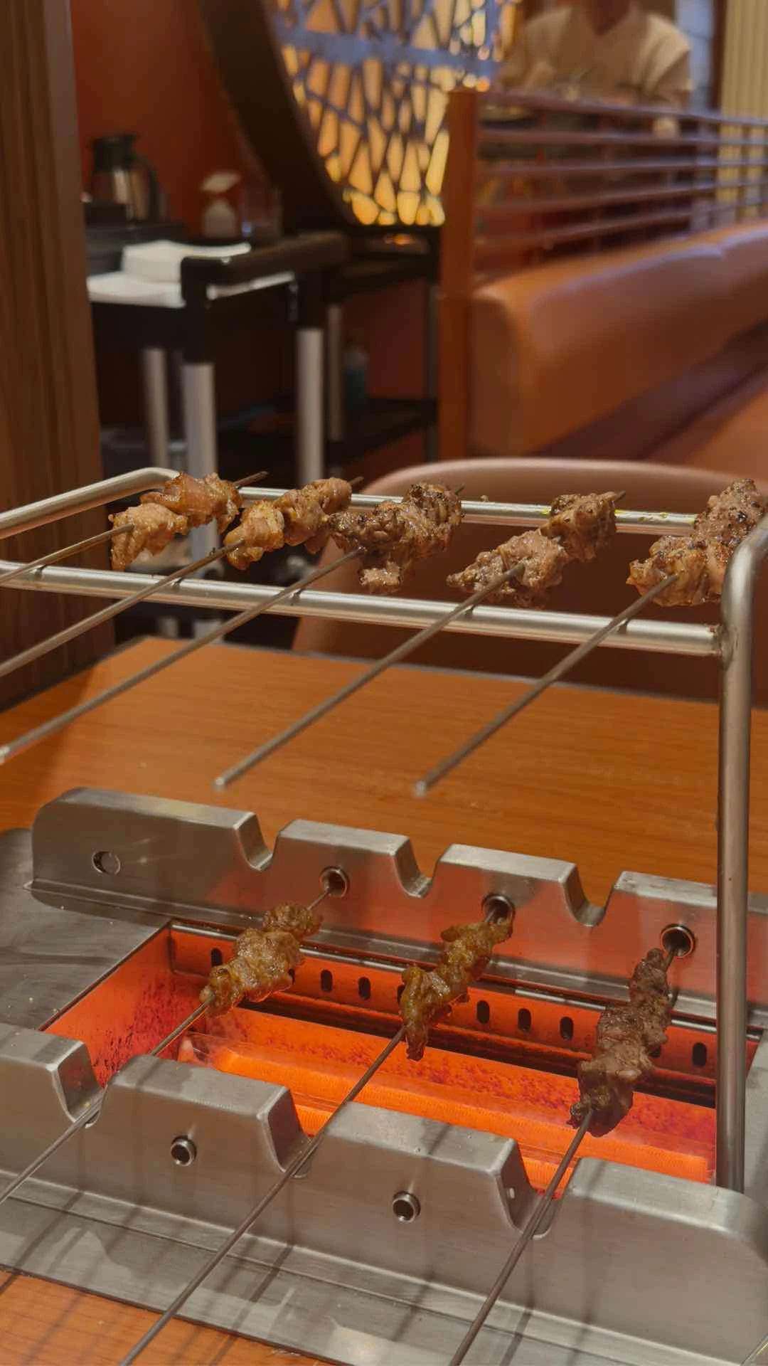 🍢