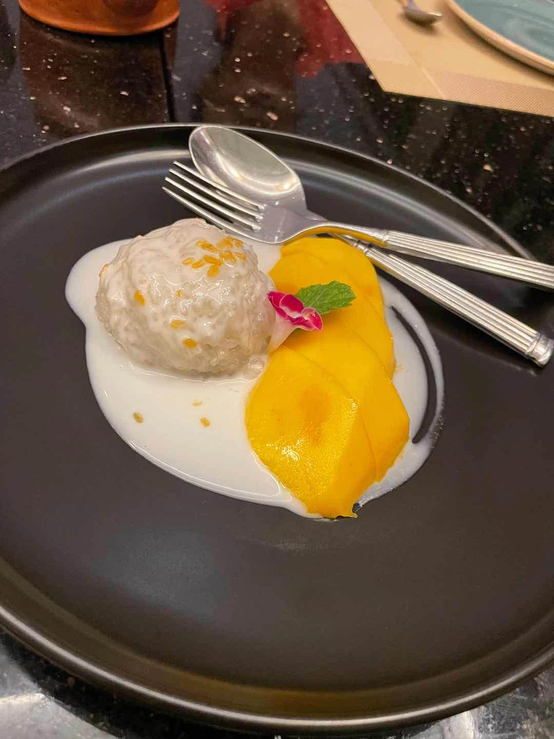 mango sticky rice