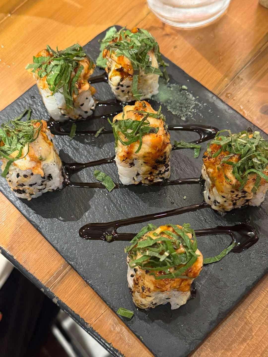 Salmon Tartare Aburi Maki