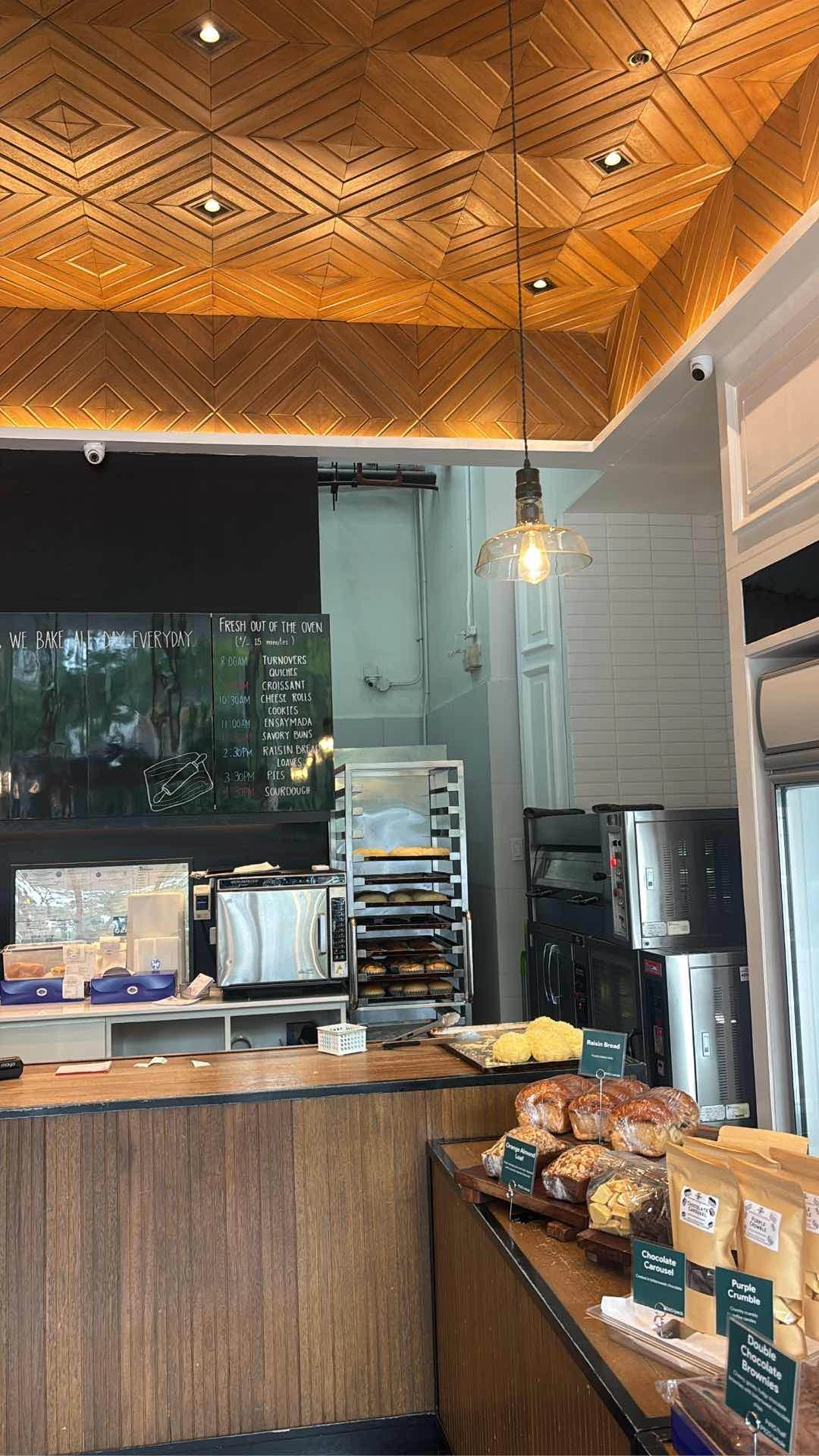 Ambiance of Yardstick Coffee | Legazpi Village