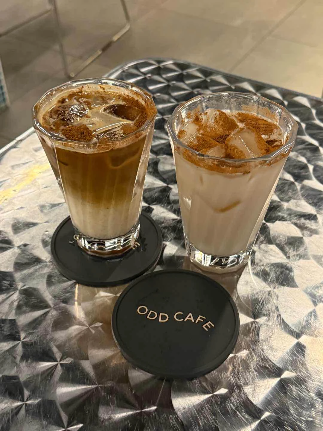 french kiss and oddchata