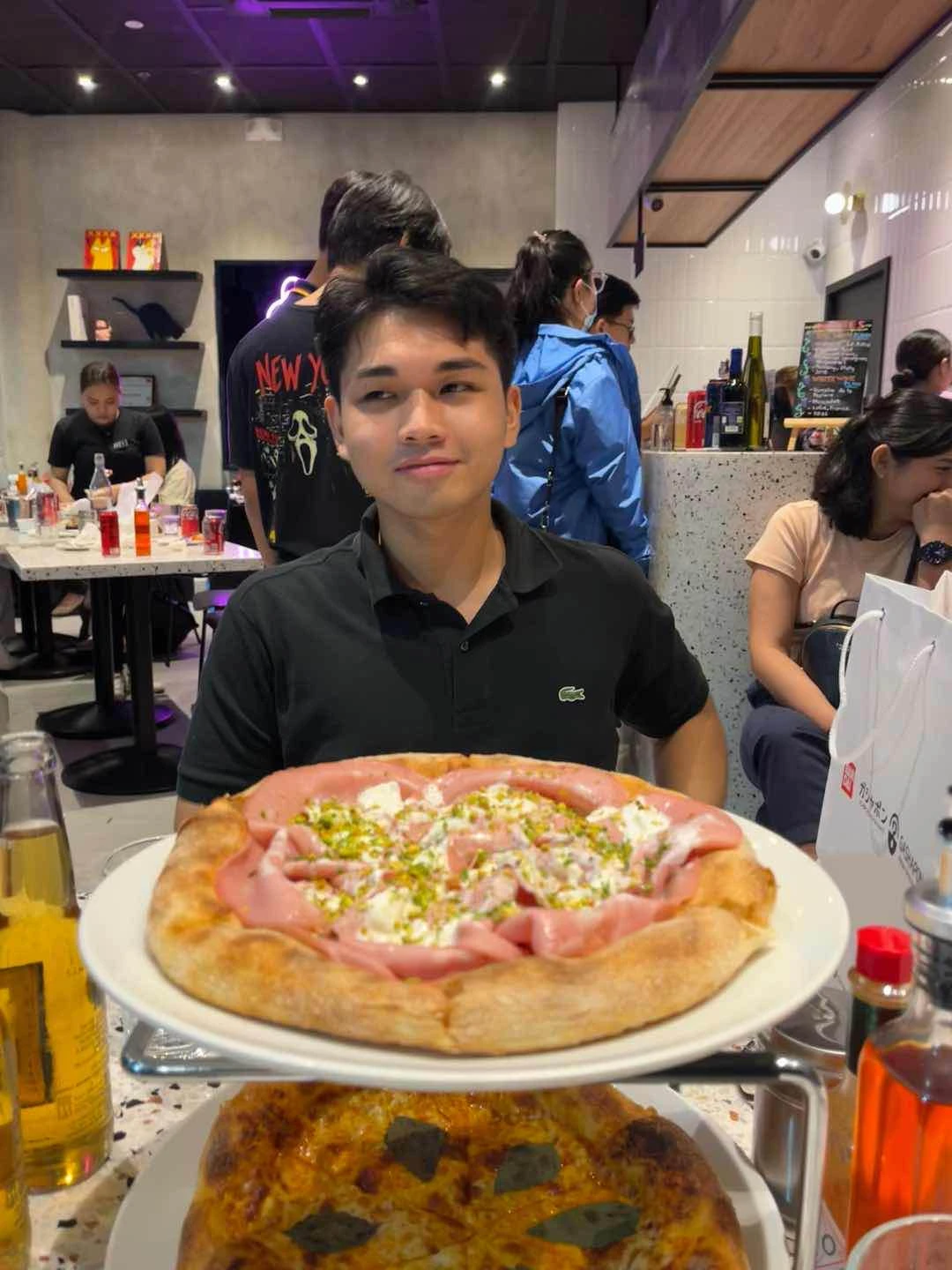morty and ella n basic betch were actly buss also hi paolo lol of Crosta Pizzeria