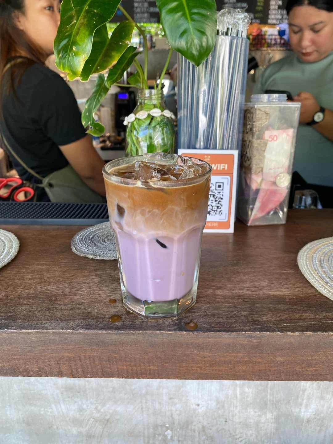Ube latte