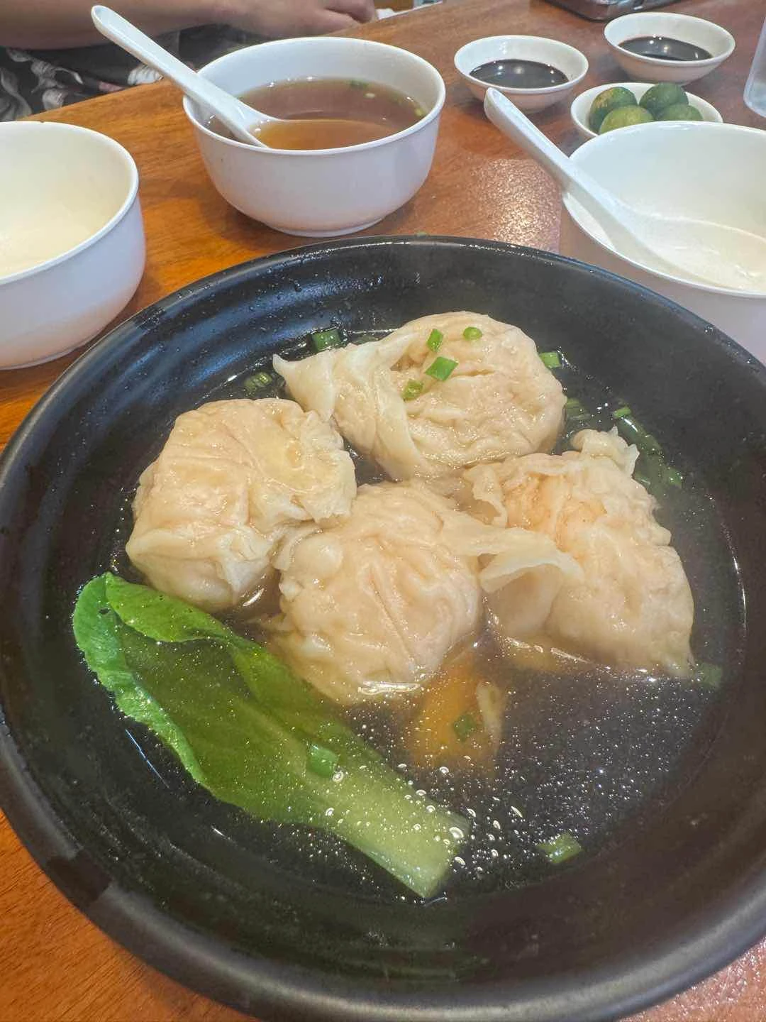 Jumpo shrimp wonton soup