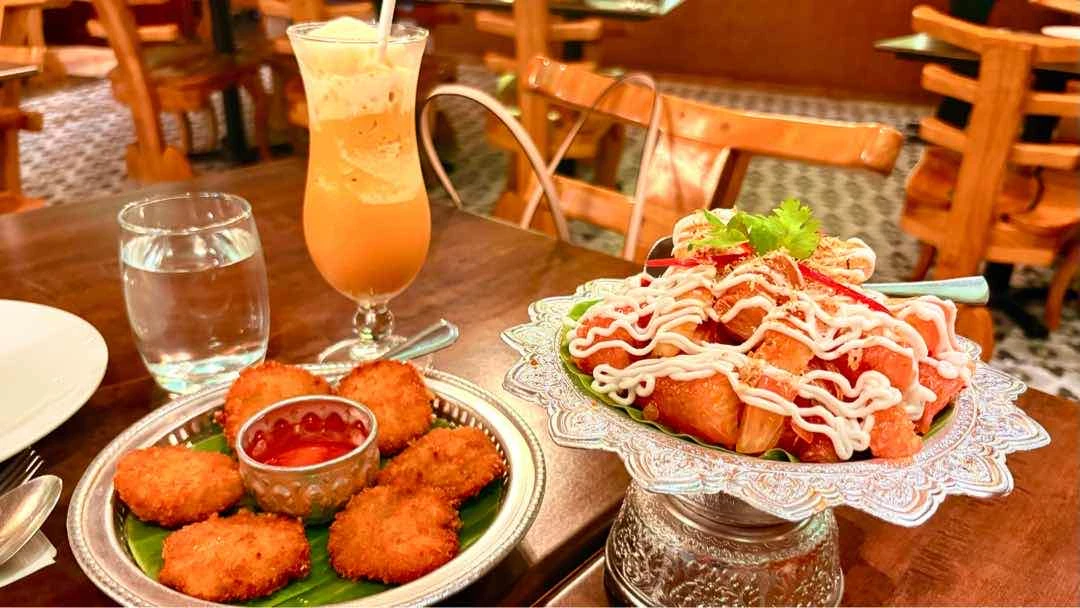 Pomelo Salad, Shrimp Cake and Thai Iced Tea