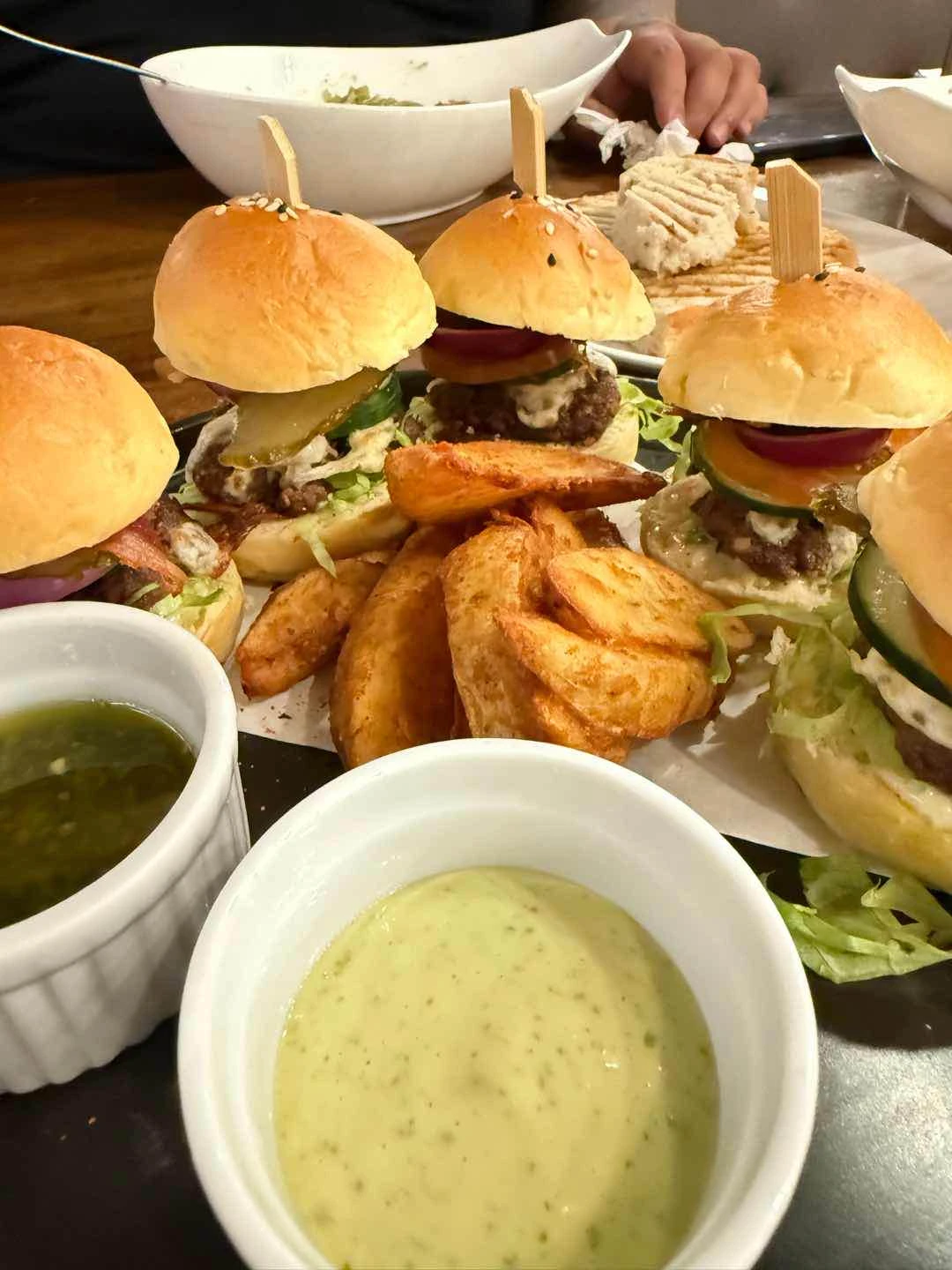 HG Mini Burgers
